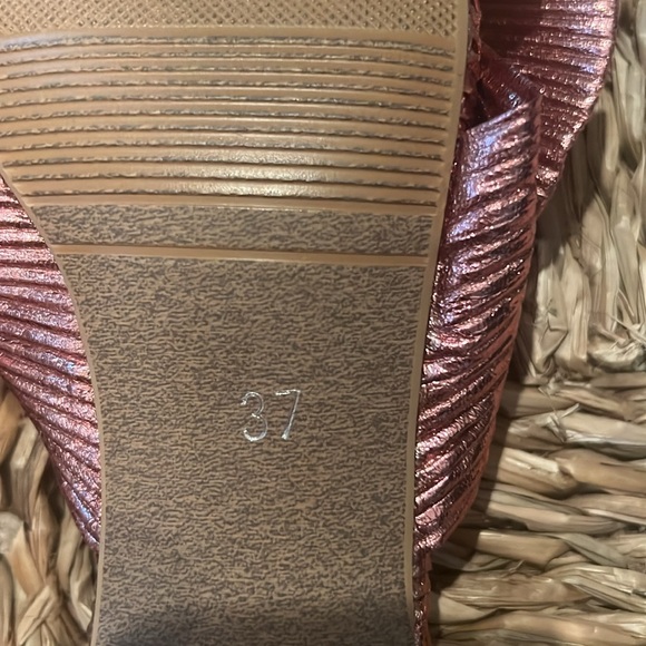 New Unused Pink Crinkle Bow Heels - 6.5 - Picture 8 of 9